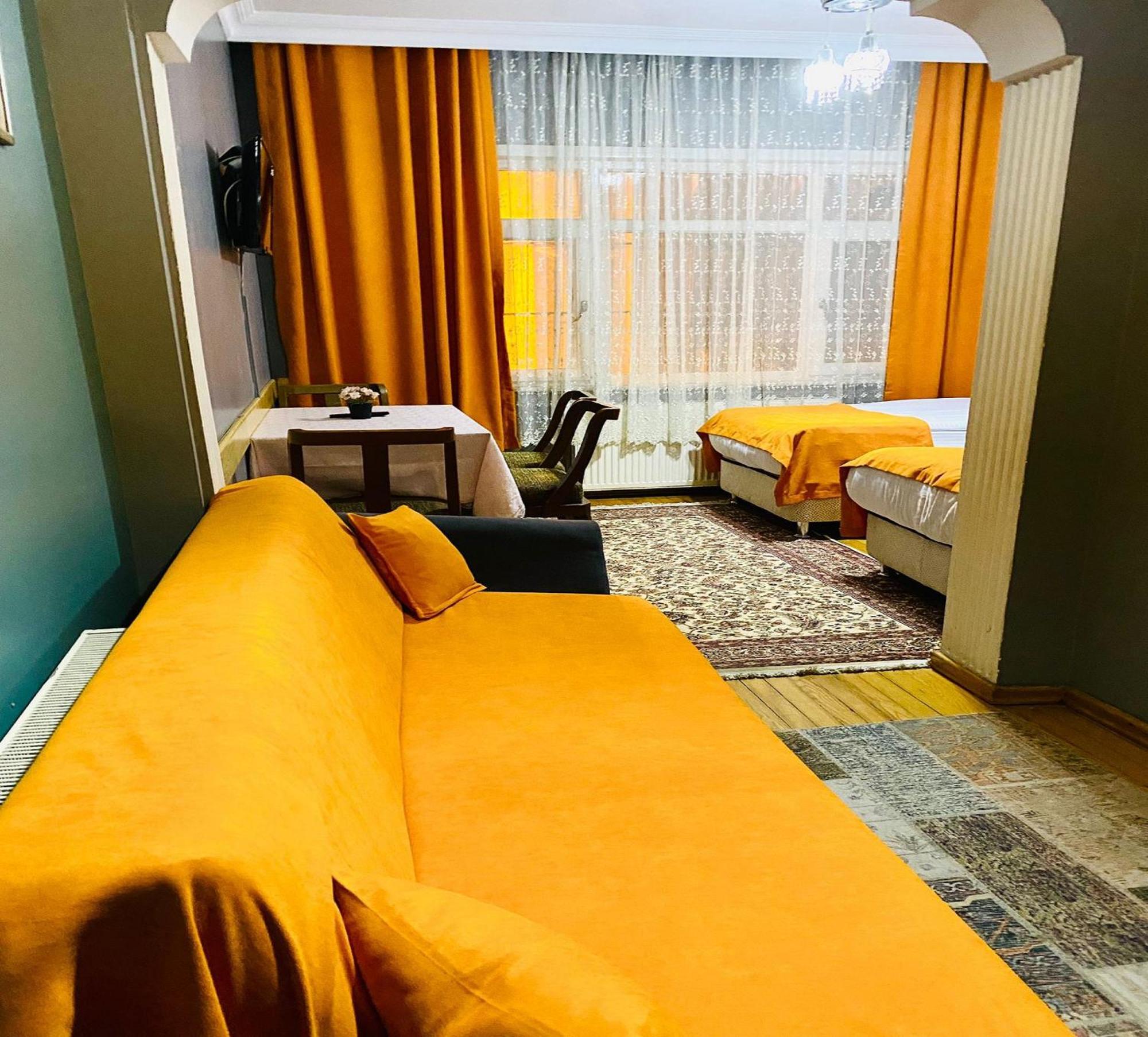 Unique Hotel